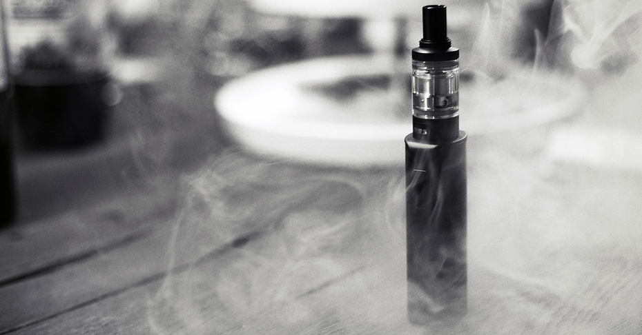 E-cigarettes black and white