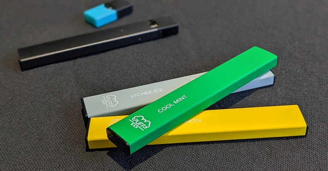 Puff Bars and a JUUL