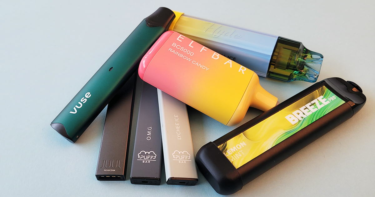 elfbar nachfüll pod läuft aus E cigarettes hi-res stock photography and images